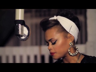 Muse "Uprising" (Cover) Andra Day HD video